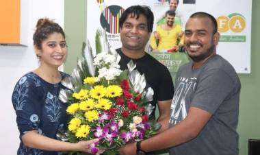 Celebrated birthday of Yogesh Raj, the favorite director of Dabangg star 'Khesari Lal' | tv live
