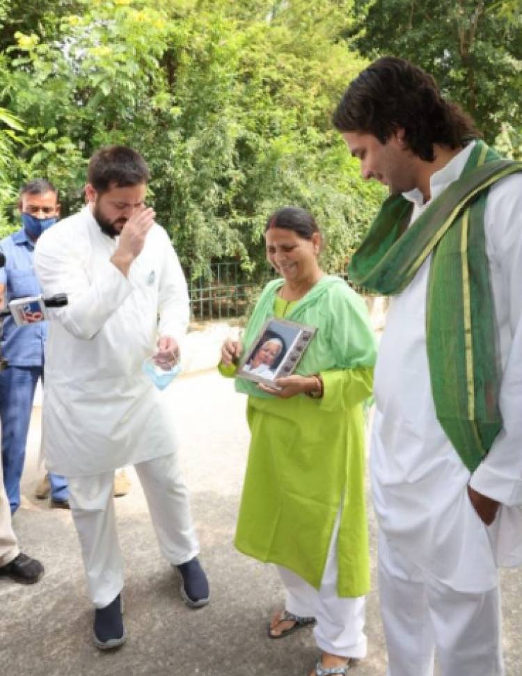 Bihar Assembly elections: Tejashwi filled the form after taking blessings from Rabri Devi | tv live