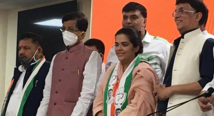 Bihar election: Sharad Yadav's daughter Subhashini joins Congress | tv live